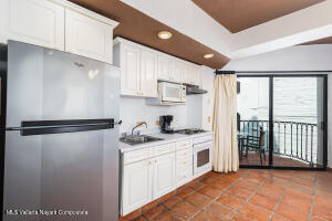 20251004175533685814000000 o