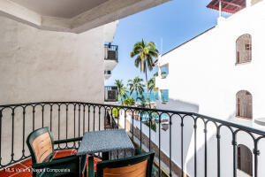 20251004175655770571000000 o