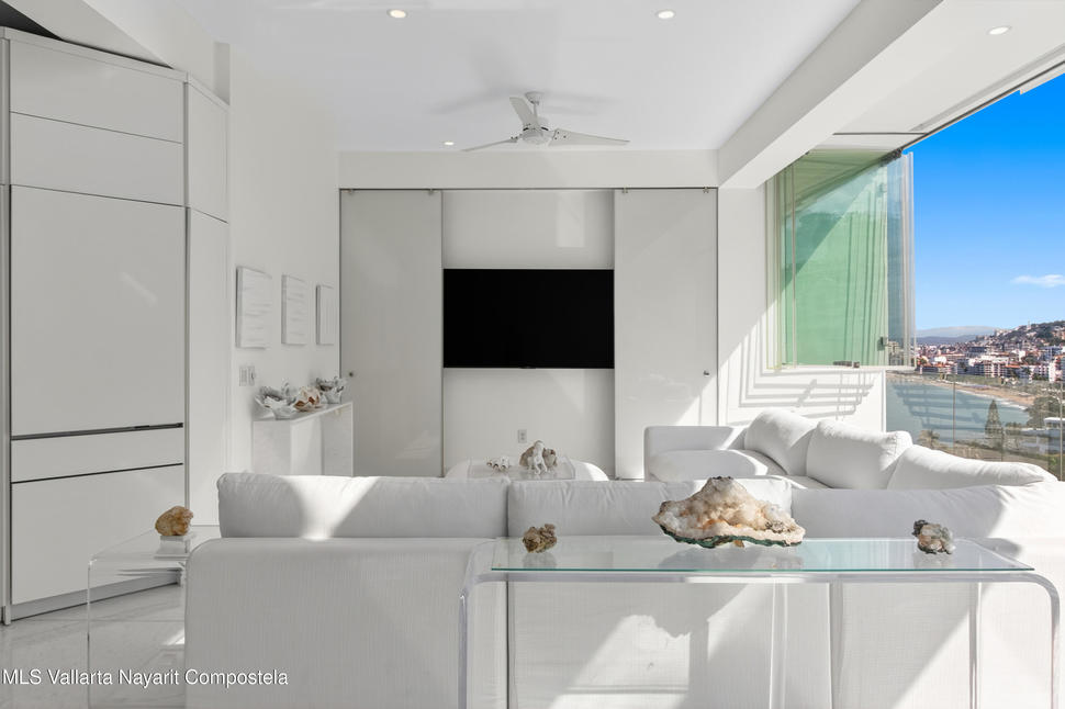 20251027060216304823000000 o