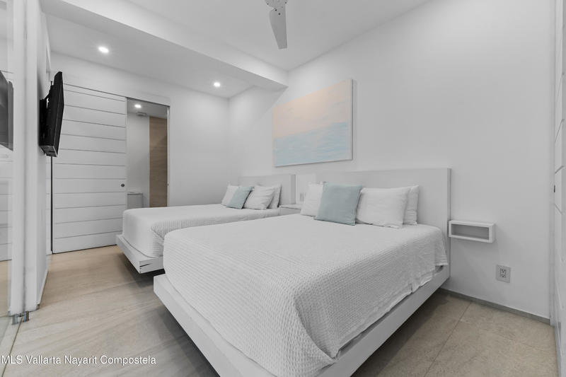 20251027062159200187000000 o