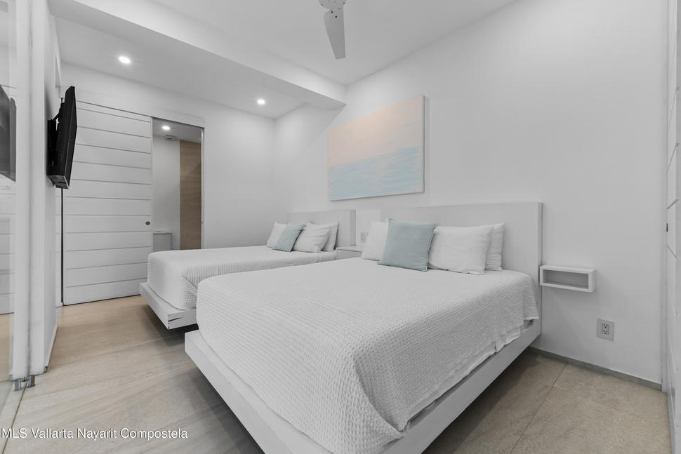 20251027062159200187000000 o