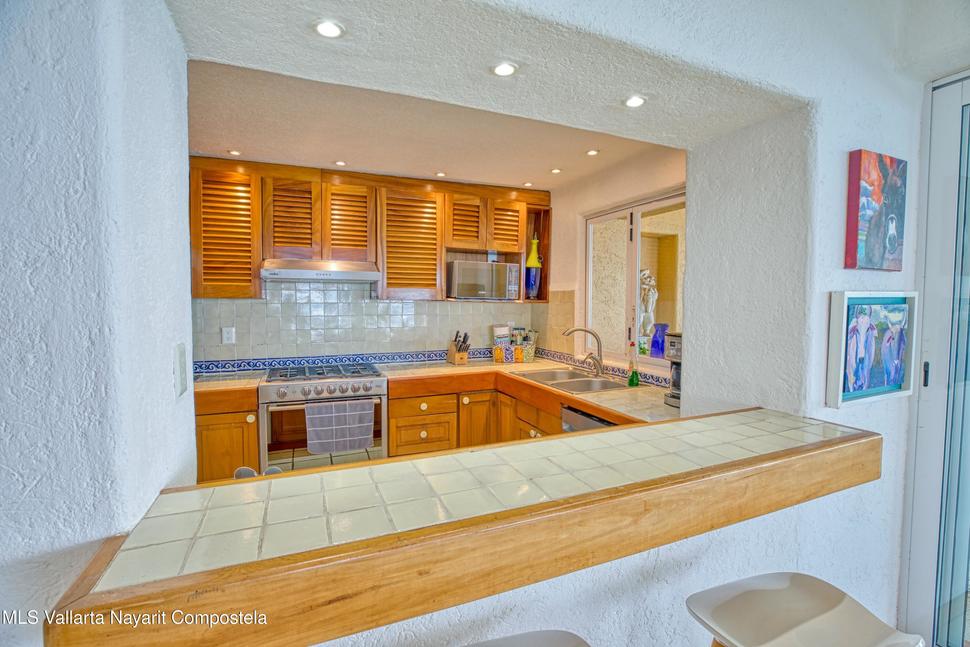 20250709221923316037000000 o