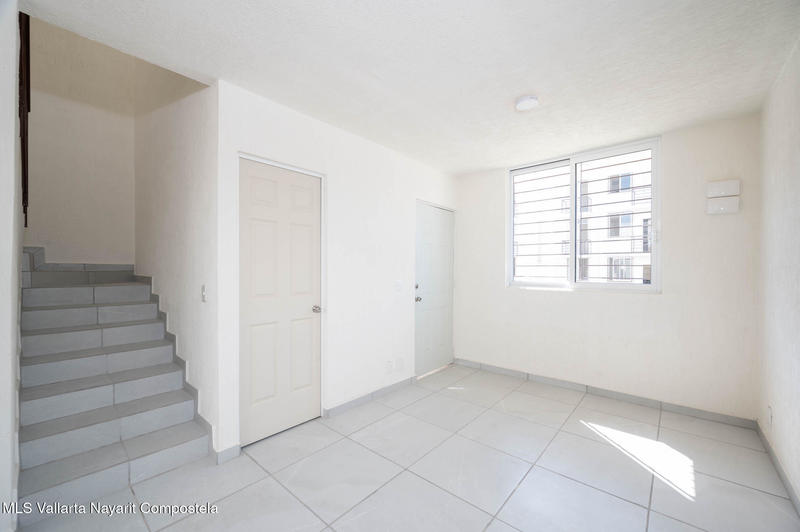 20250821030549614294000000 o