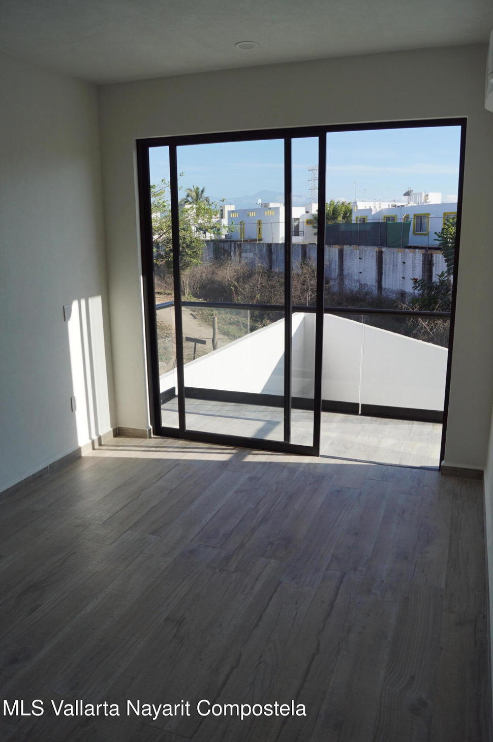 20251217182928198432000000 o