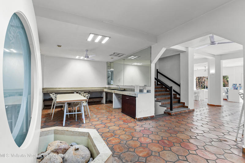 20251030202945745025000000 o