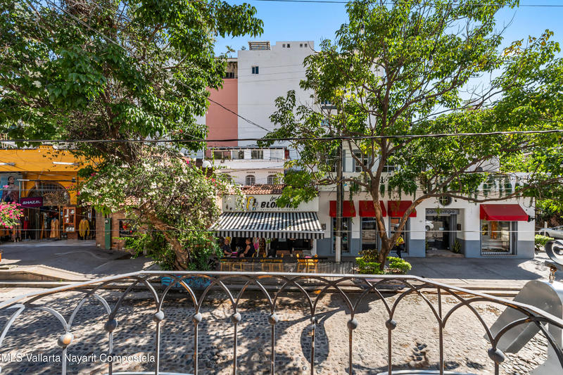 20251030203232304098000000 o