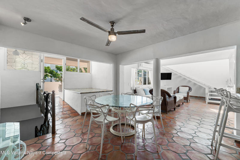 20251030203323331139000000 o