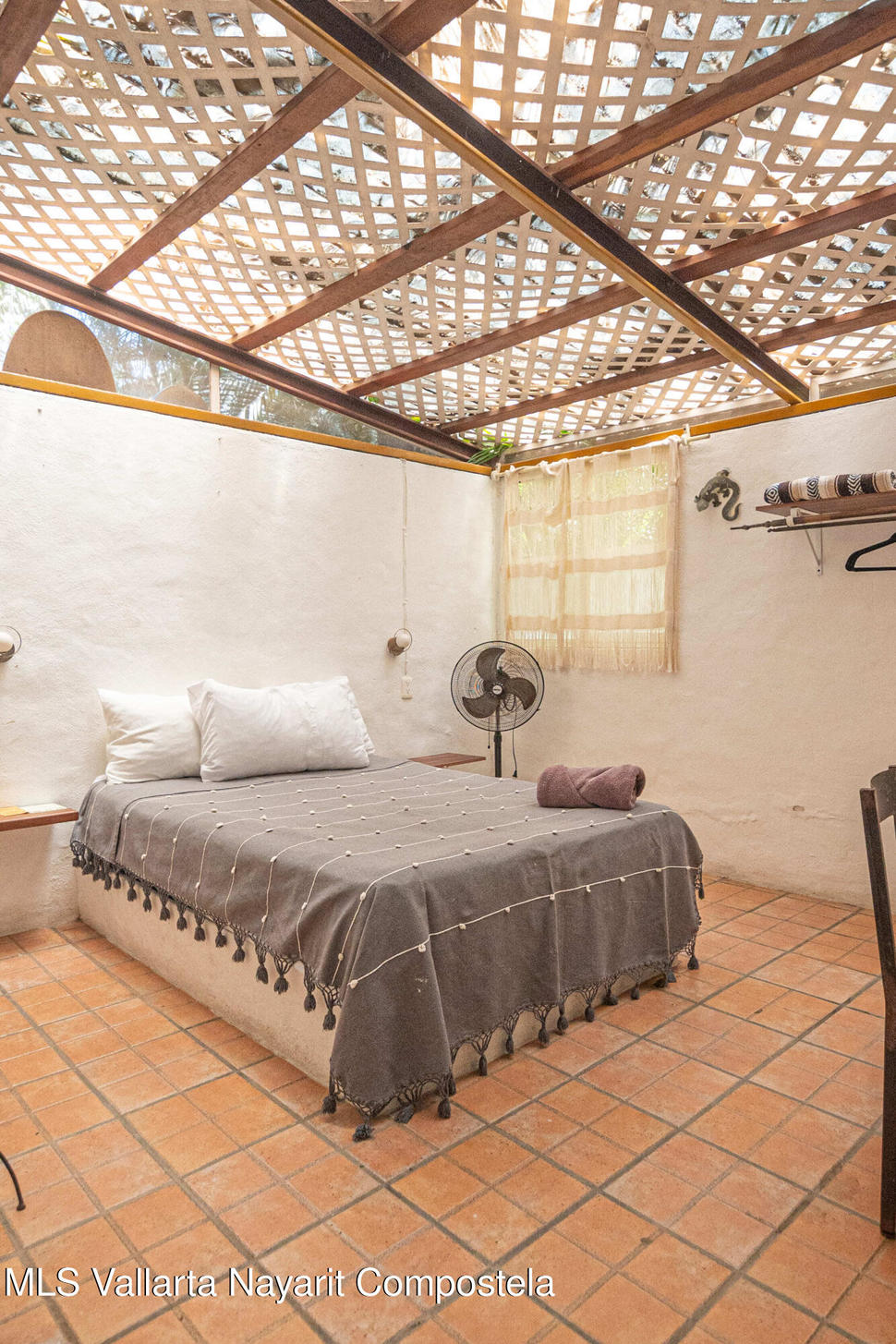 20251224172245490880000000 o