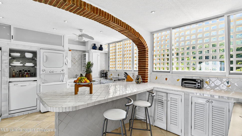 20251117164422299915000000 o