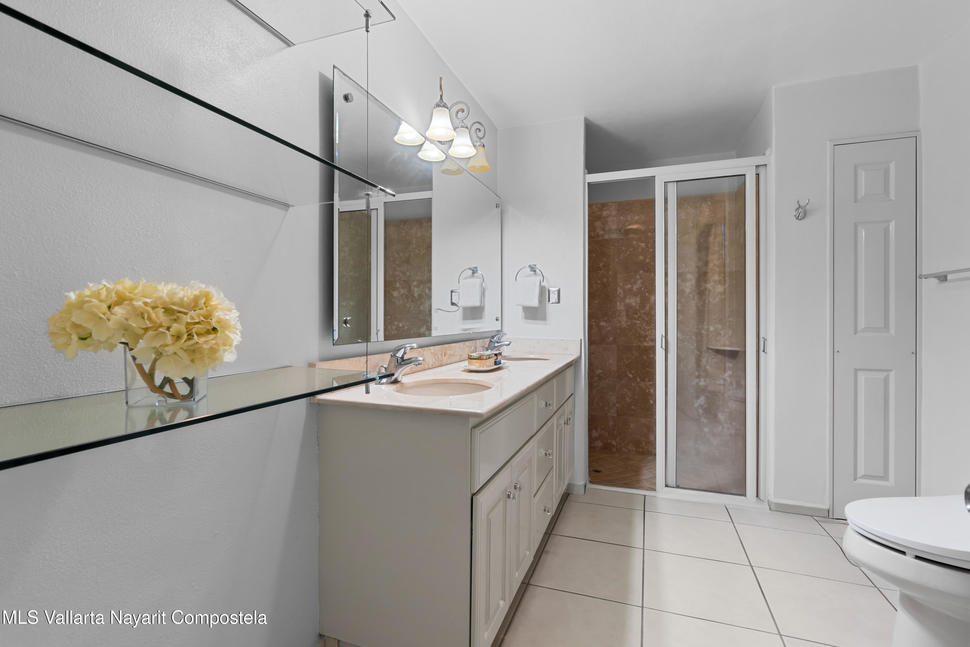 20250930212248745835000000 o