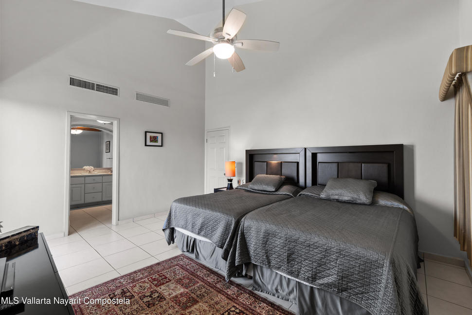 20250930212329996482000000 o