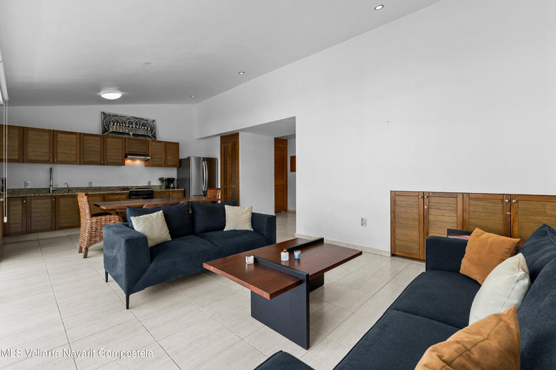 20251001192003564605000000 o