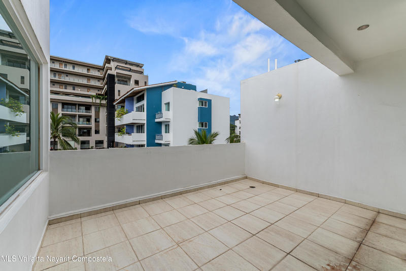 20251001192134718549000000 o