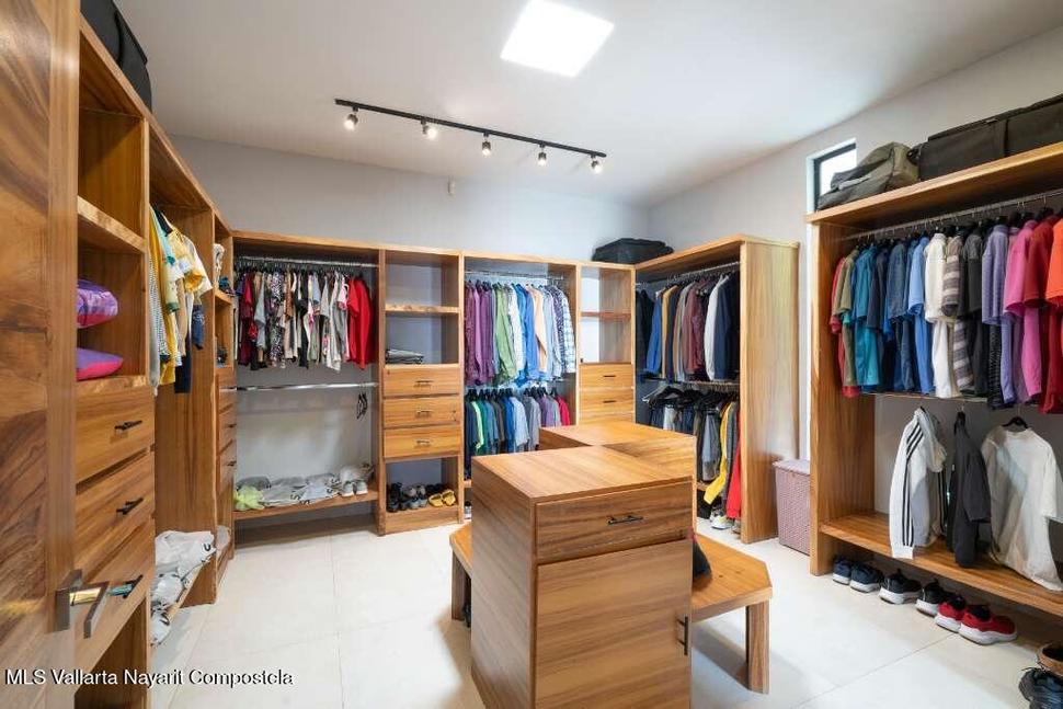 20251108184107188974000000 o