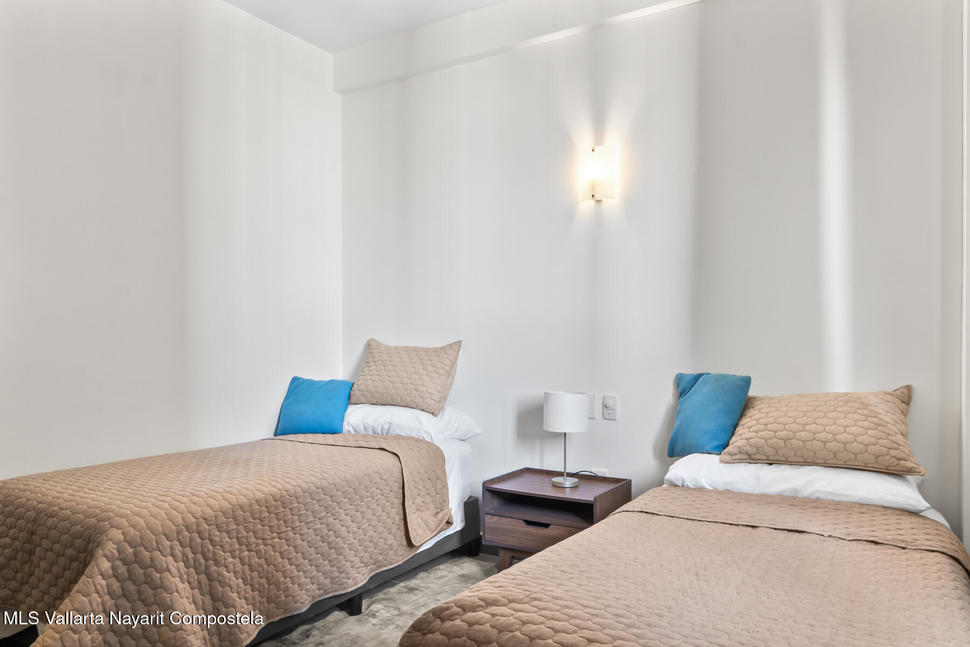 20251029213533041969000000 o