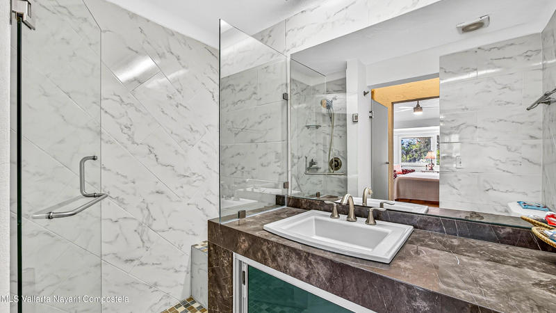 20251012195150395881000000 o