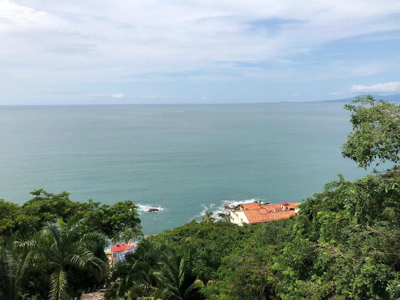 Punta Esmeralda 602
