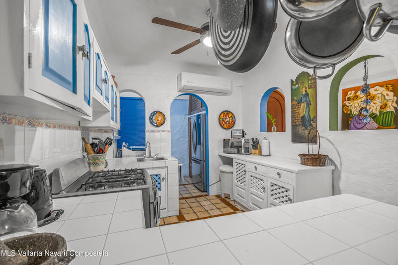 20251103203629929850000000 o