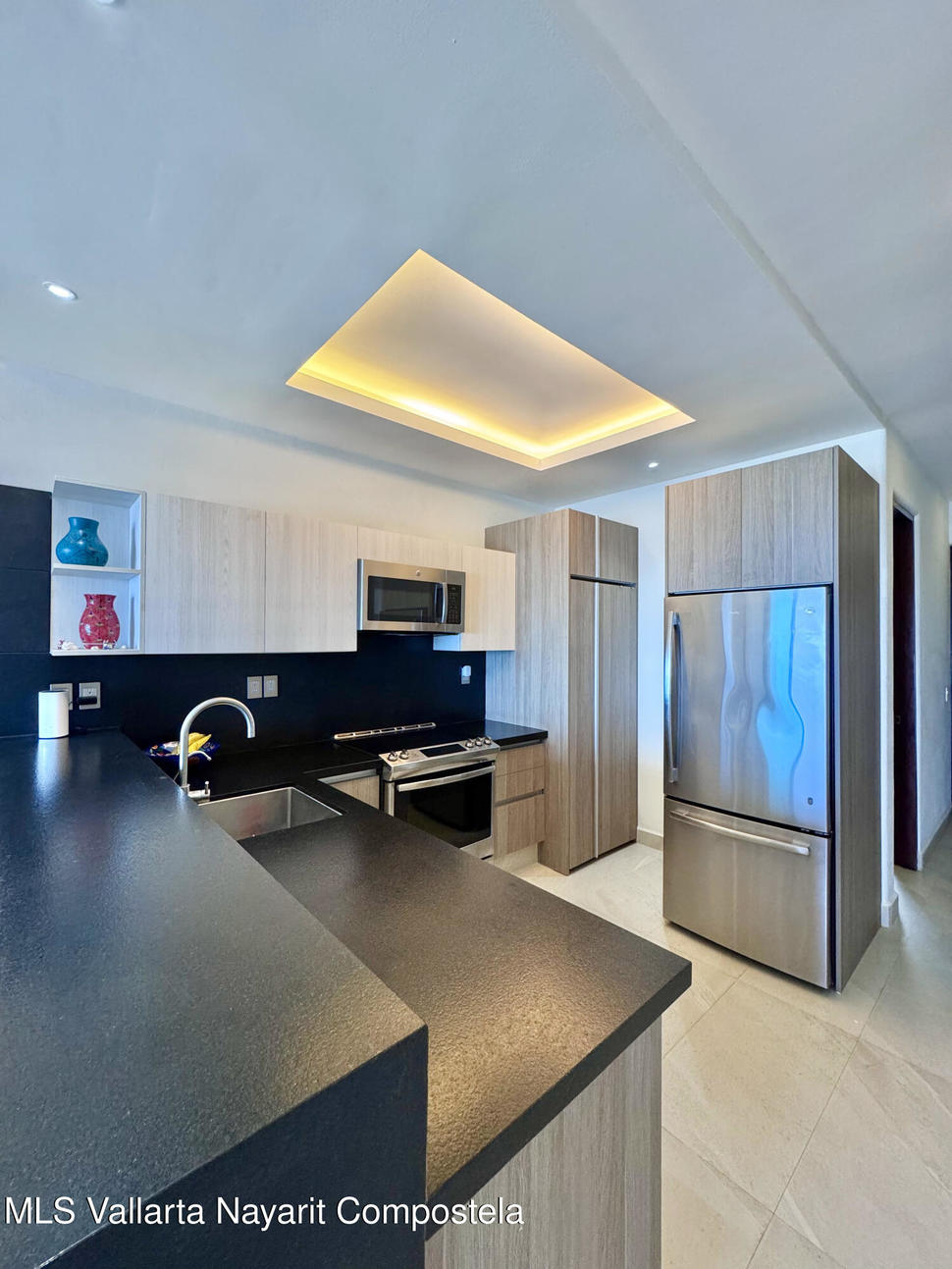 20251209035130124937000000 o