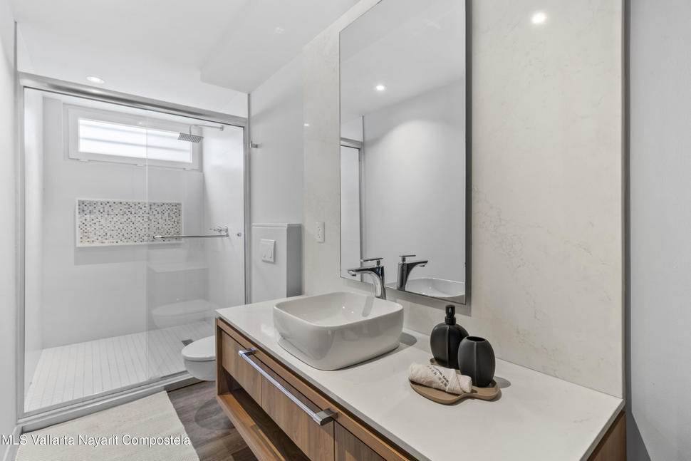 20251105211148425574000000 o