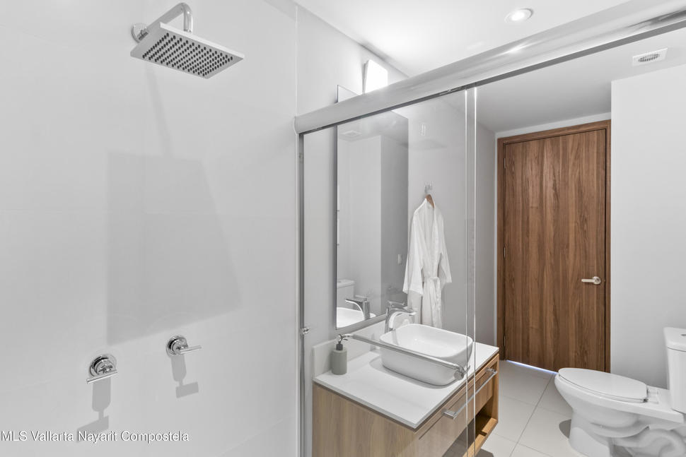 20251105211704605104000000 o