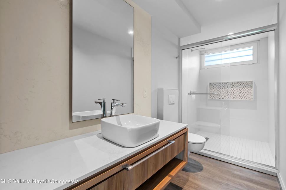 20251105202652587106000000 o