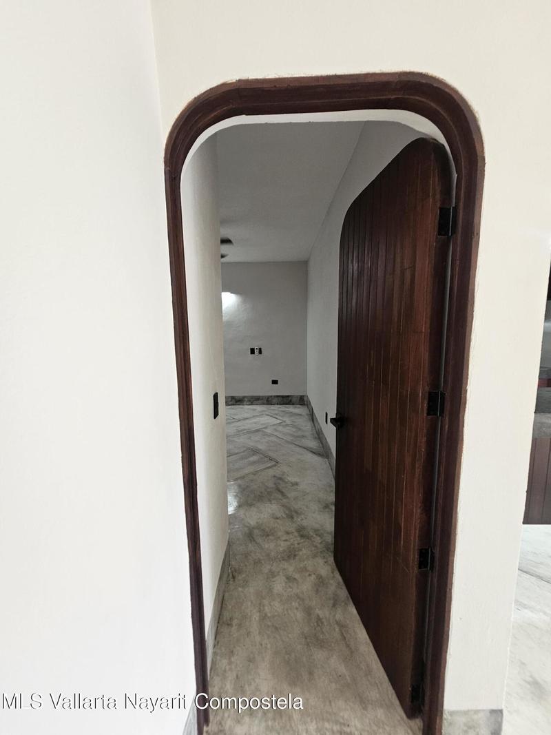 20251227231231257842000000 o