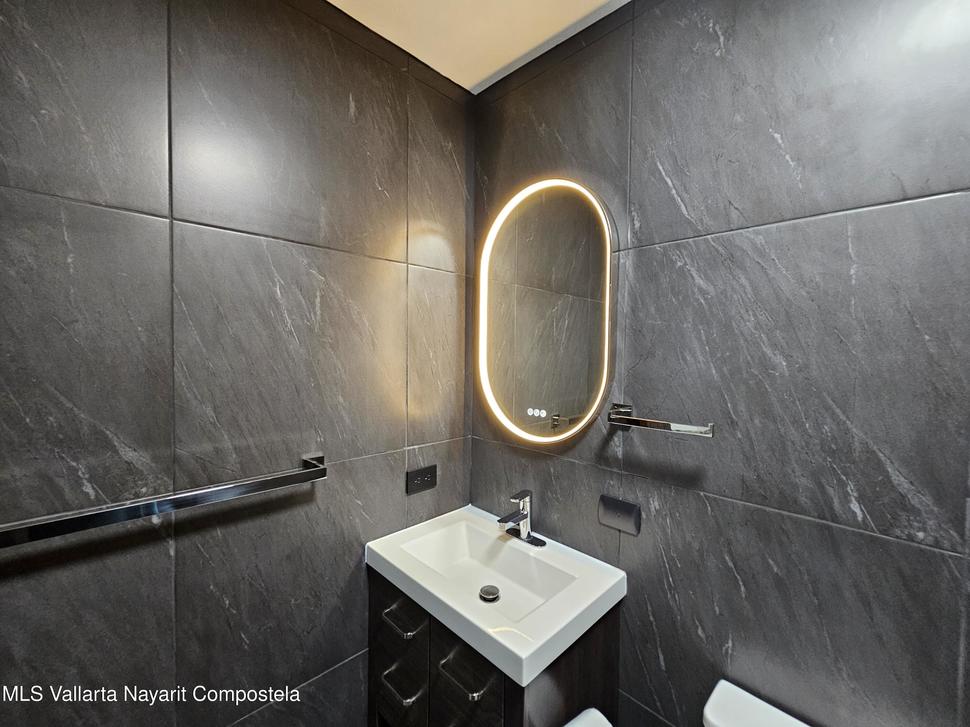 20251230203528048959000000 o