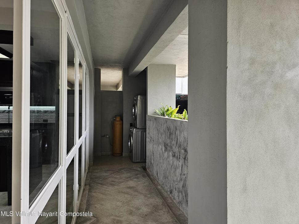 20251230203539861656000000 o