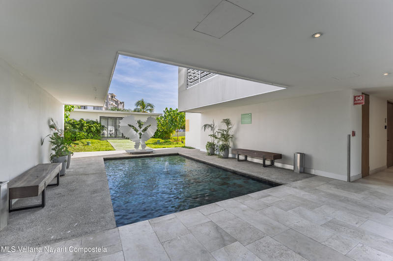 20251119023719215425000000 o