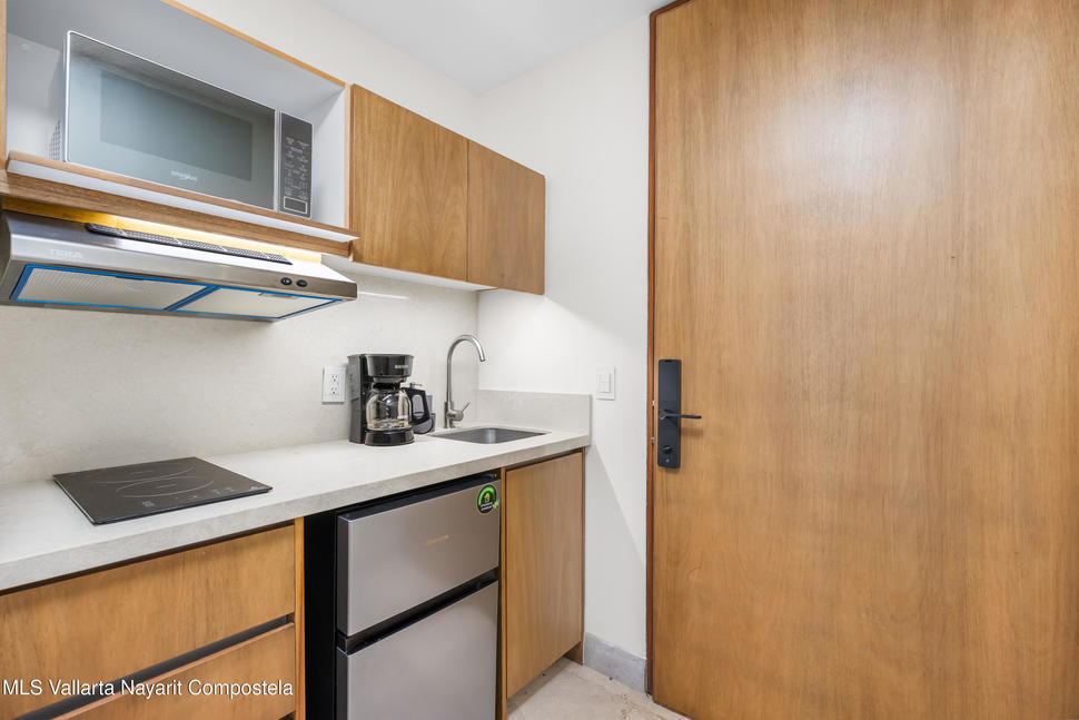 20251119025122831021000000 o