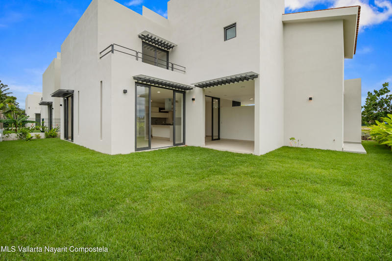 20251023032117004499000000 o