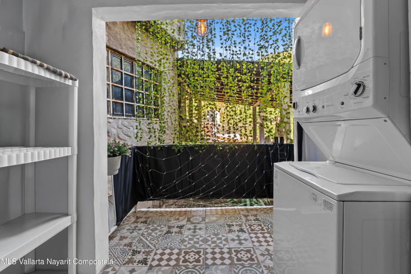 20251222233354791369000000 o