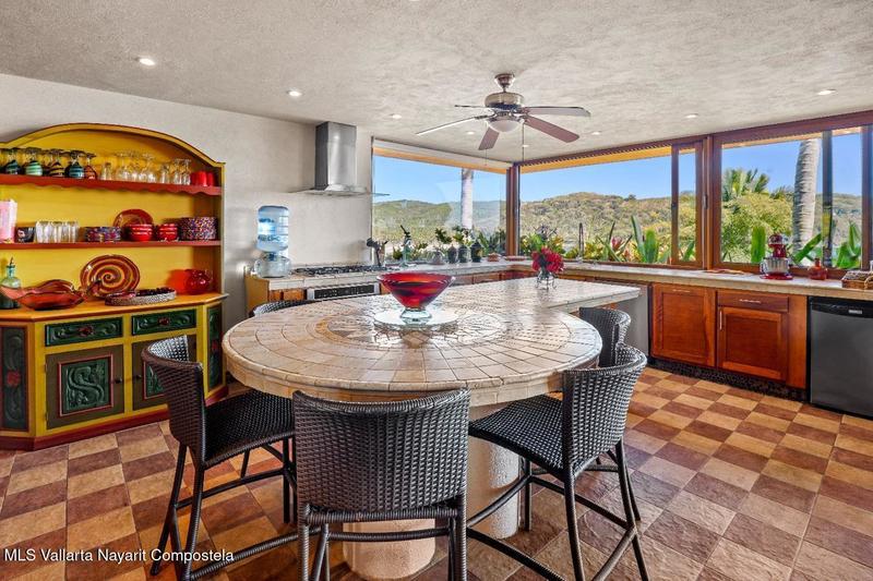 20260211012125999807000000 o