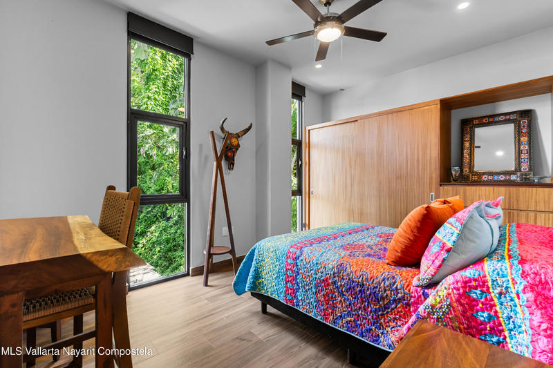 20250925175659642349000000 o