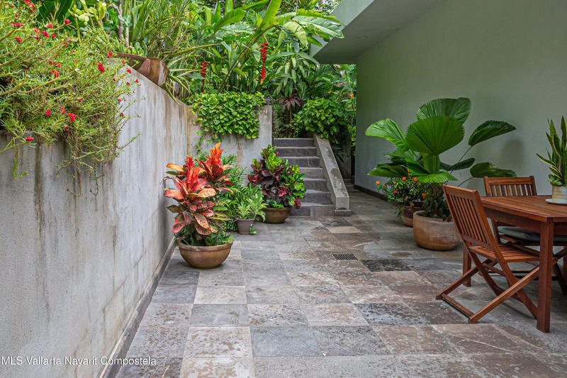 20250728200603988026000000 o