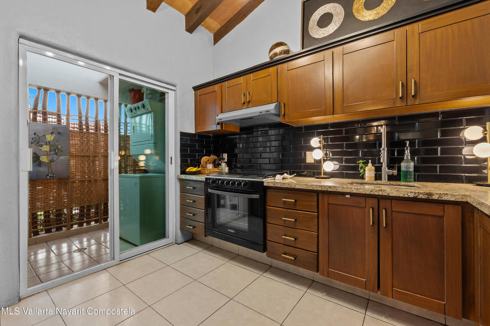 20260128215055885904000000 o