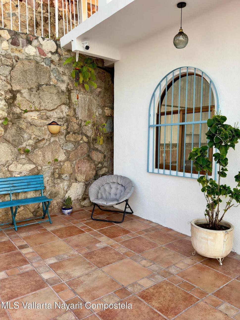 20250825183525550384000000 o