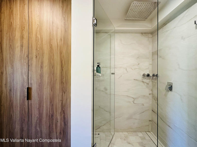 20251111014951318028000000 o