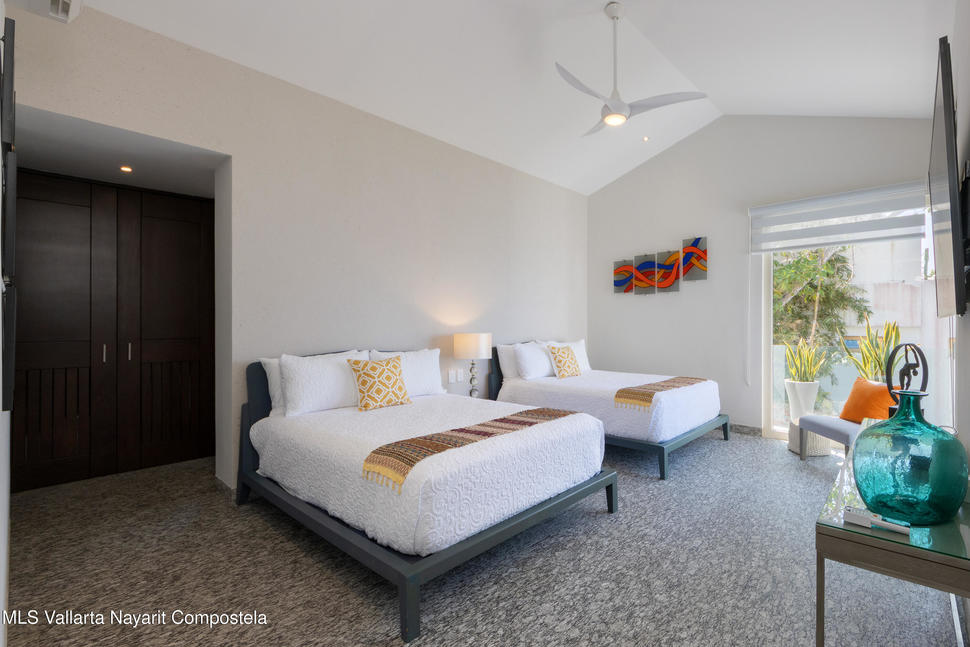 20250611210121160967000000 o