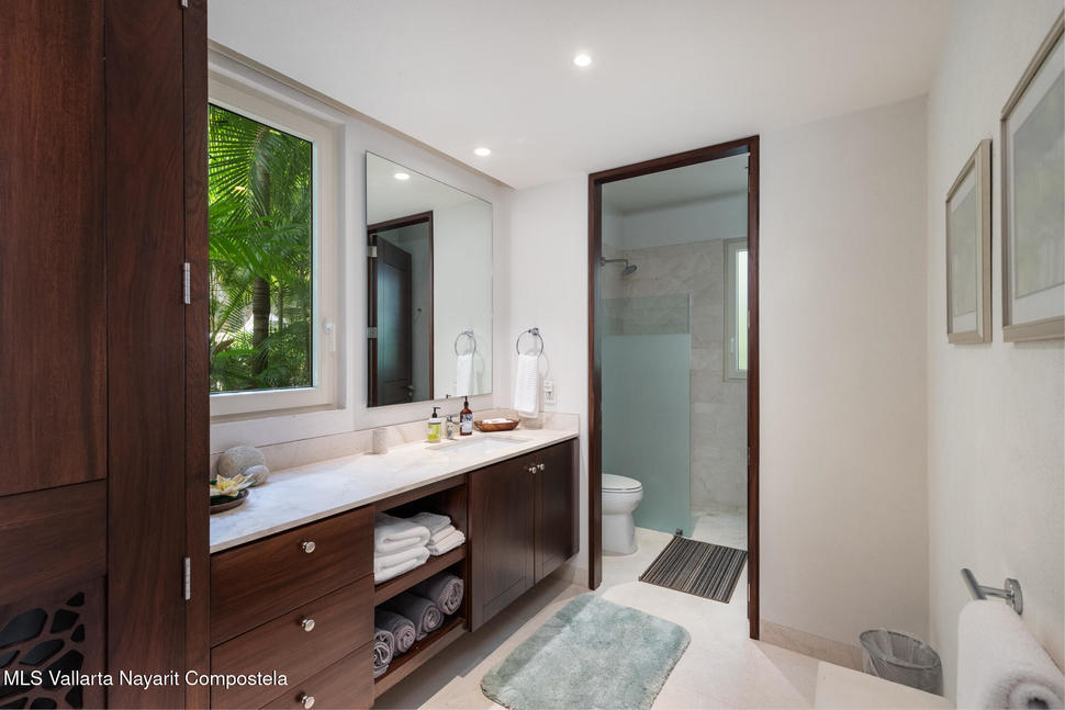 20250926135731953857000000 o