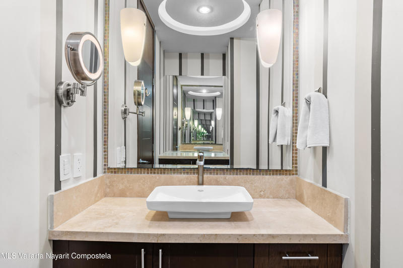 20251027044706060202000000 o