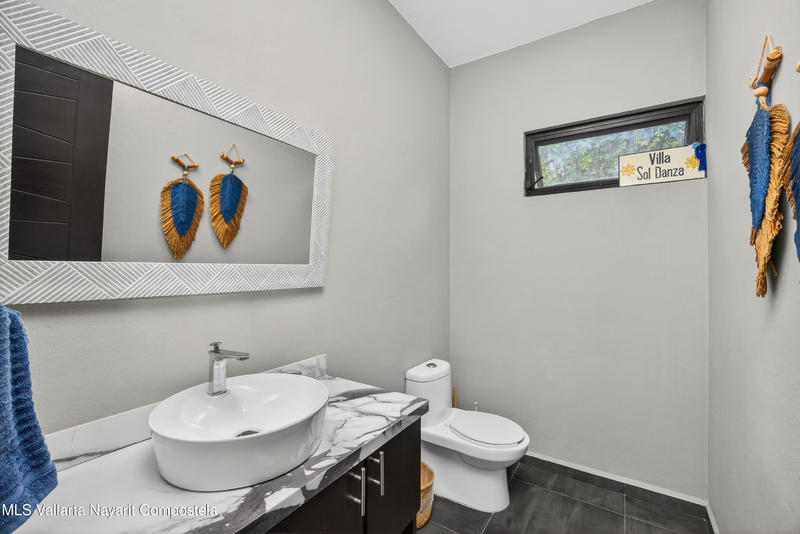 20251219181940805069000000 o