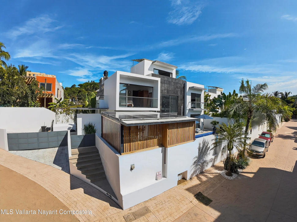 20251219182038605655000000 o