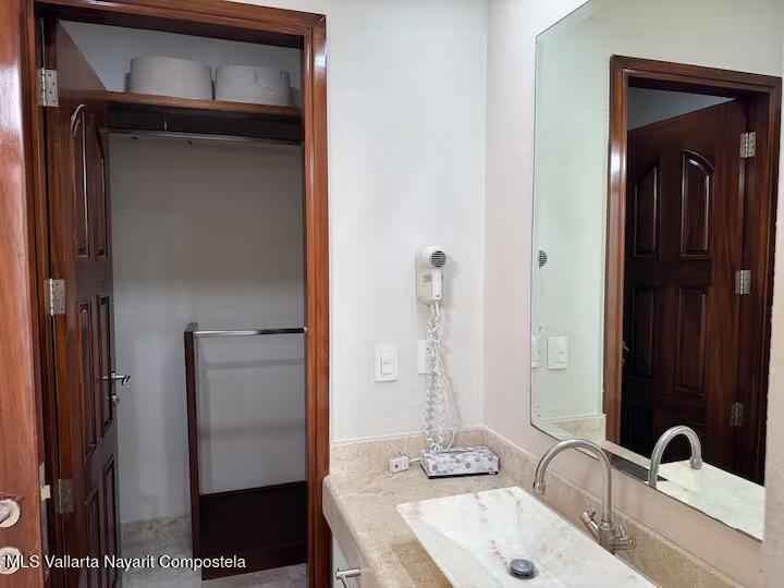 20251210195235160489000000 o