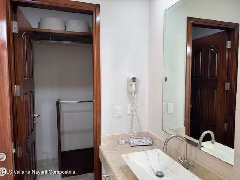 20251210195235160489000000 o