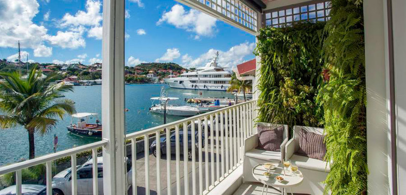 Suite Harbour Villa Rental