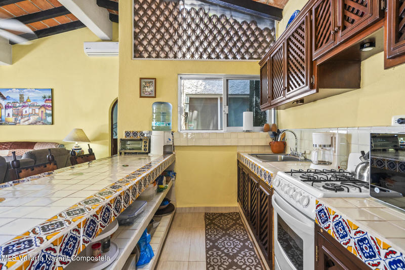 20251002230817898457000000 o