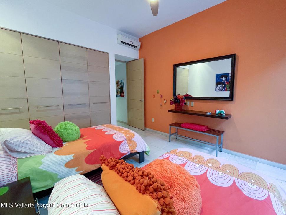 20251216143829582499000000 o