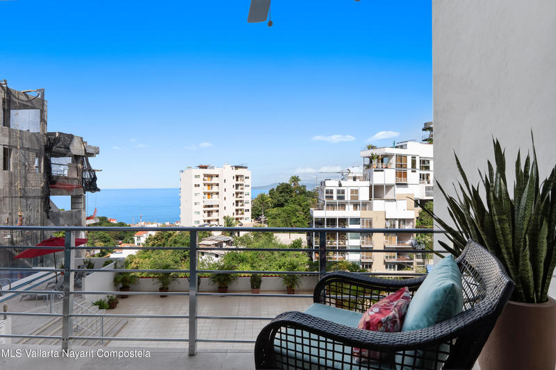 20251015225824262115000000 o